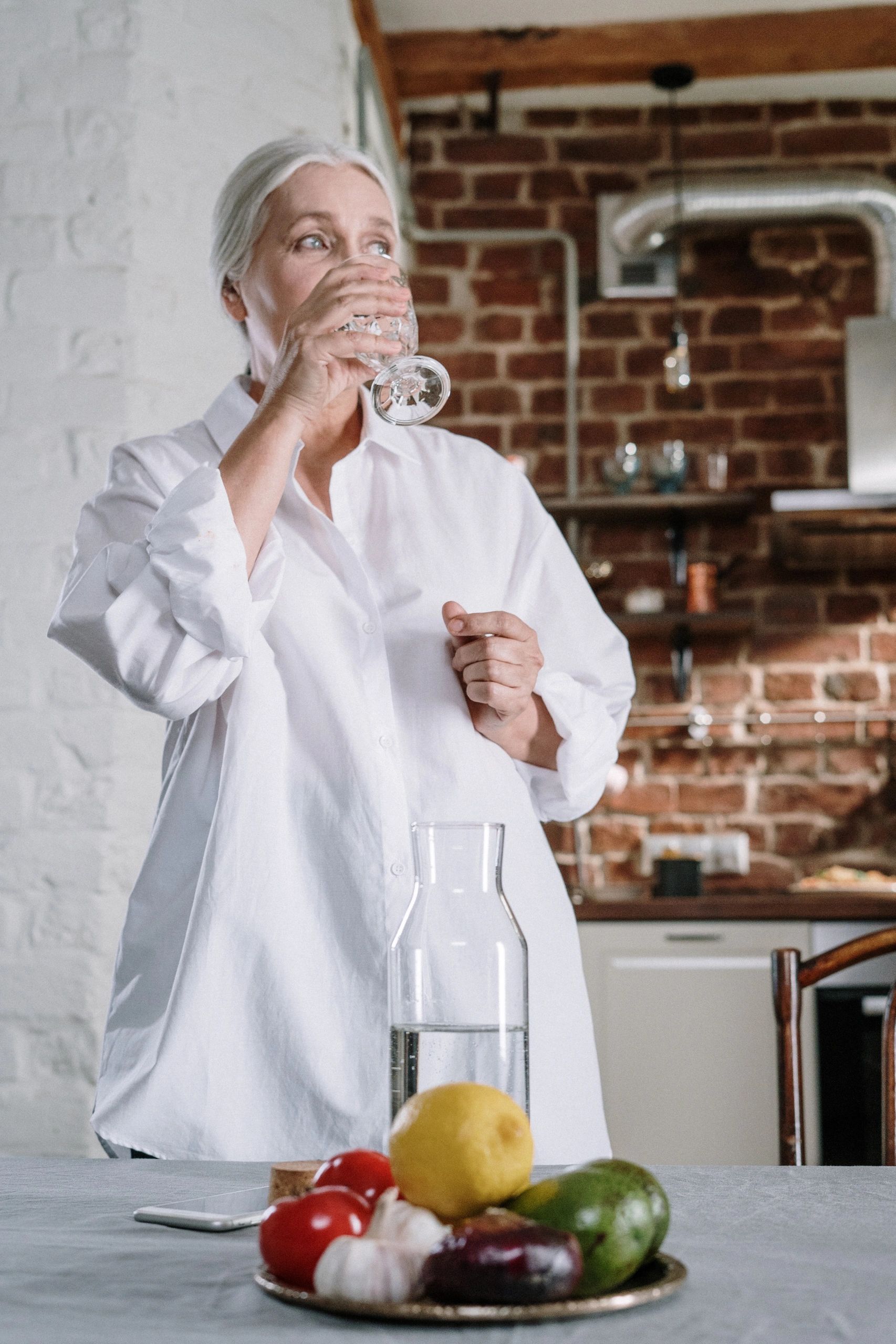 Anti-aging best practices daily hydration routine