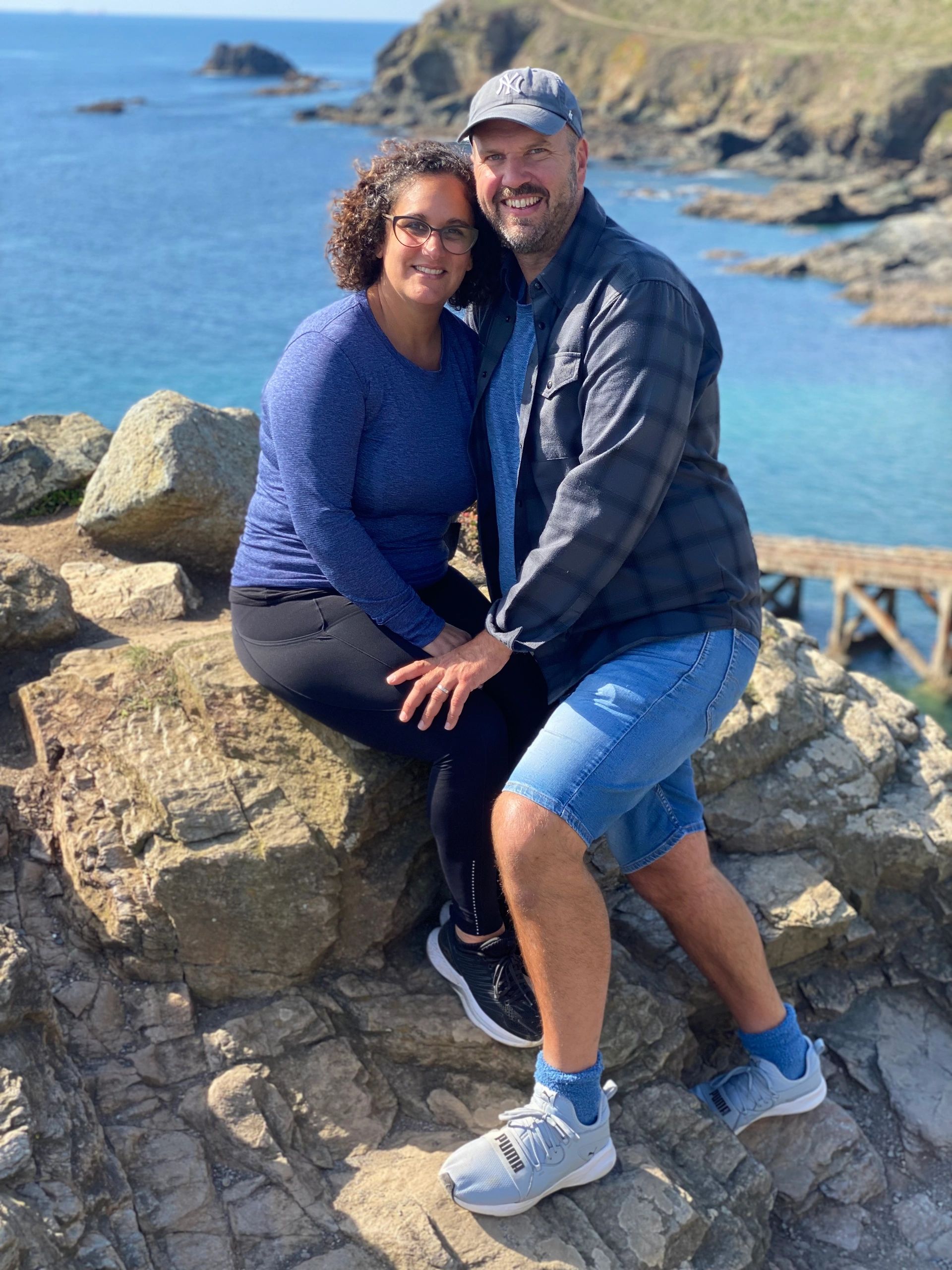 Bones and Homes Dog and House Sitters