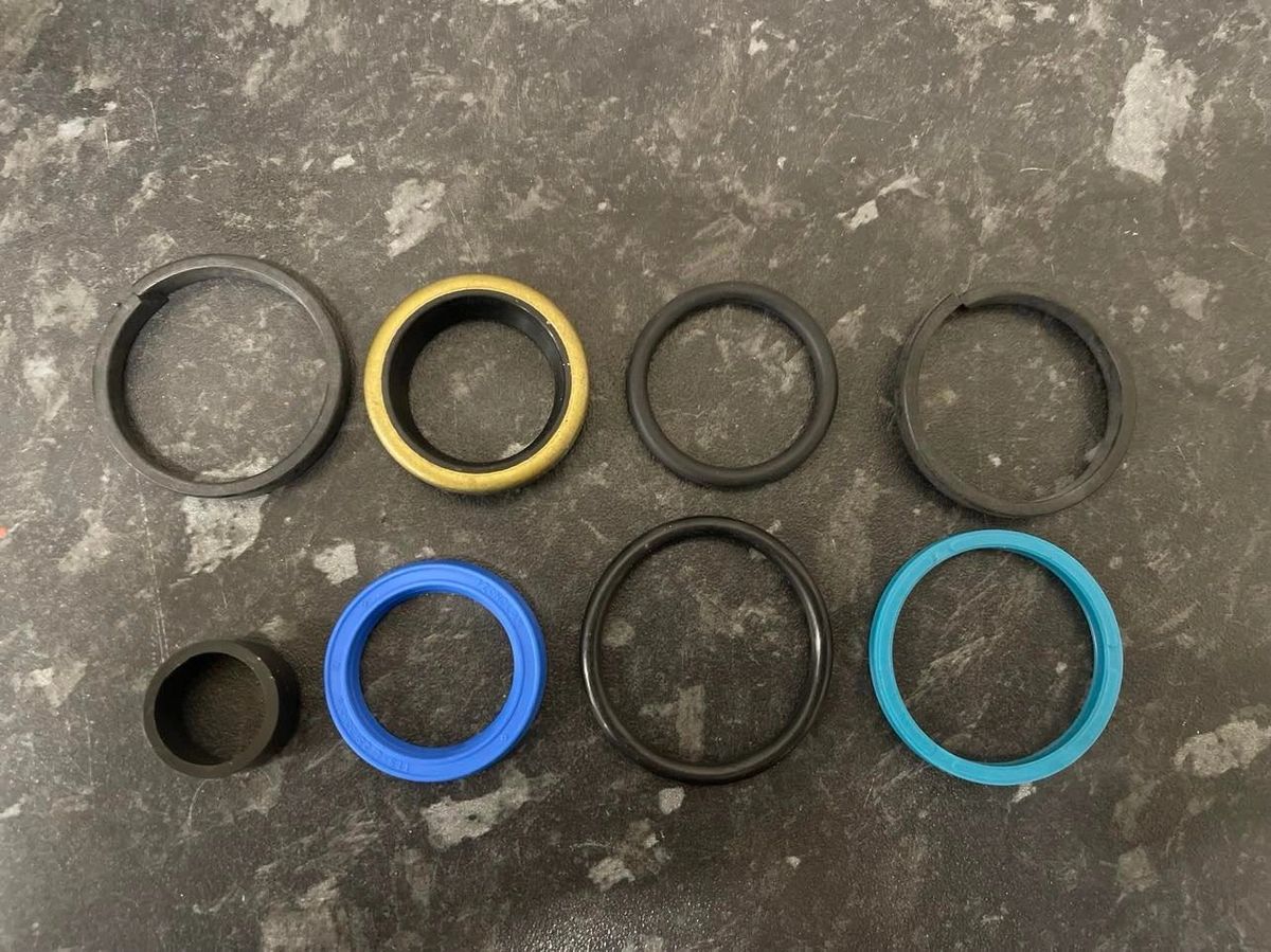 Hydraulic Ram Seal Kit