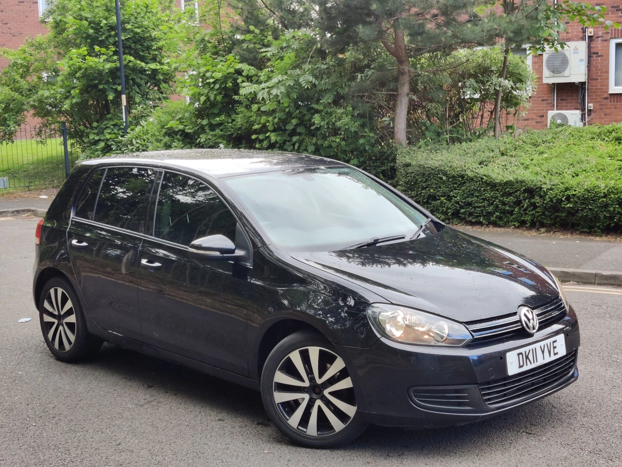 2011 VOLKSWAGEN GOLF DSG 