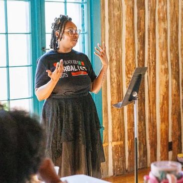 As the owner of Zenith Moon Co, an award winning herbalist