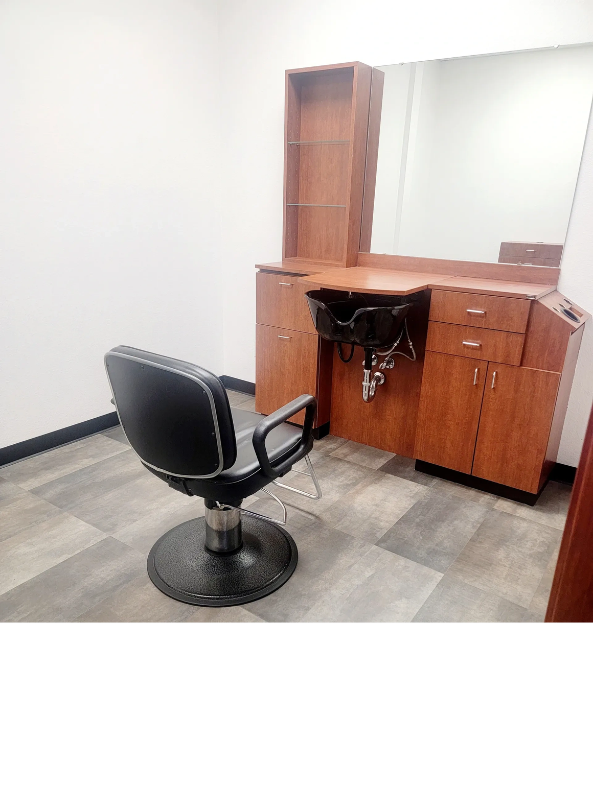 Bella Capelli Salon Suites