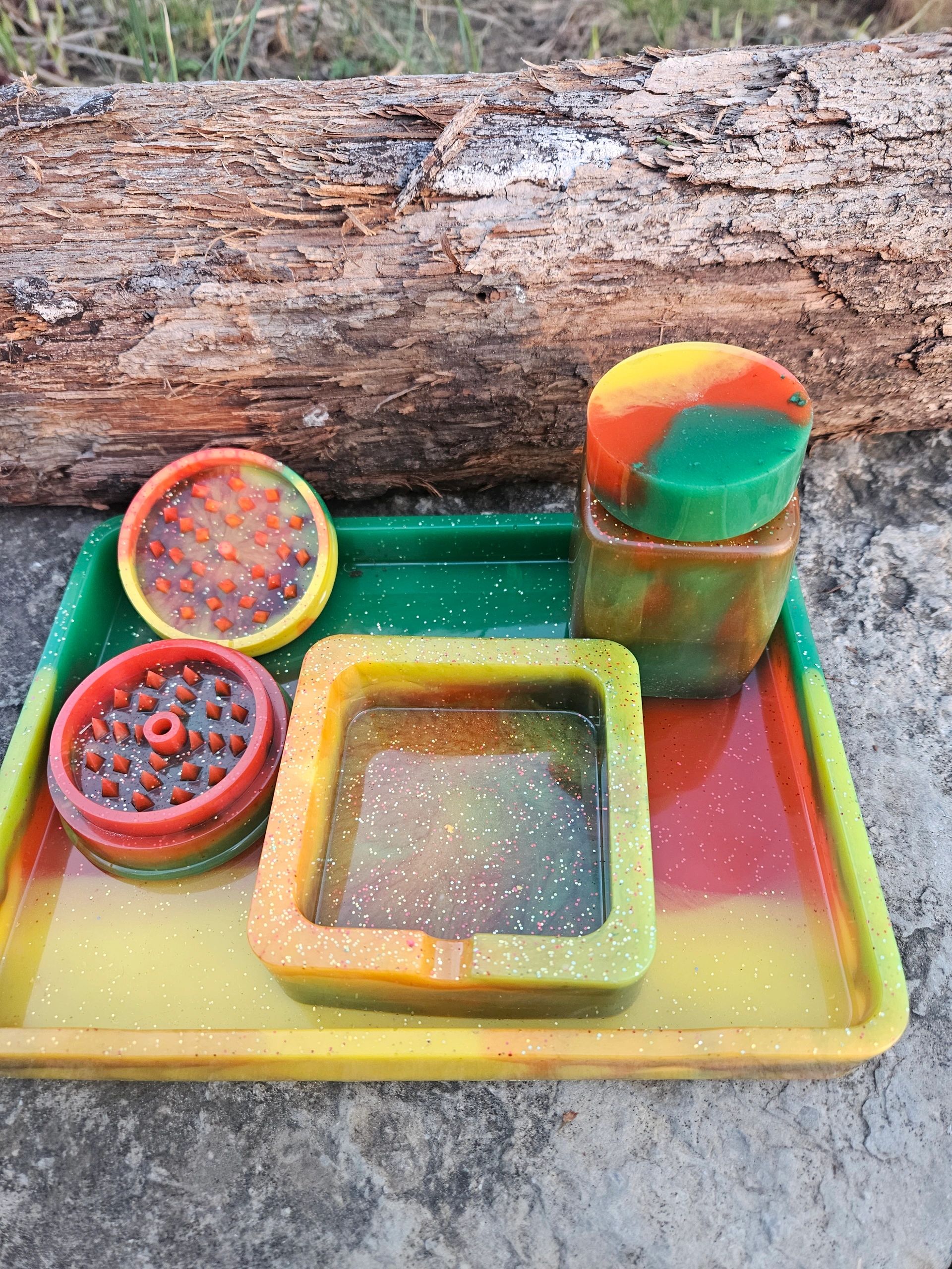 Epoxy Resin Grinders, Trays and Jars Highly Resinated