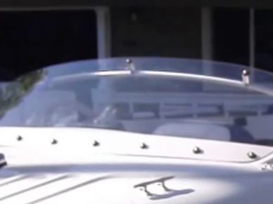 Acrylic windshield for boat