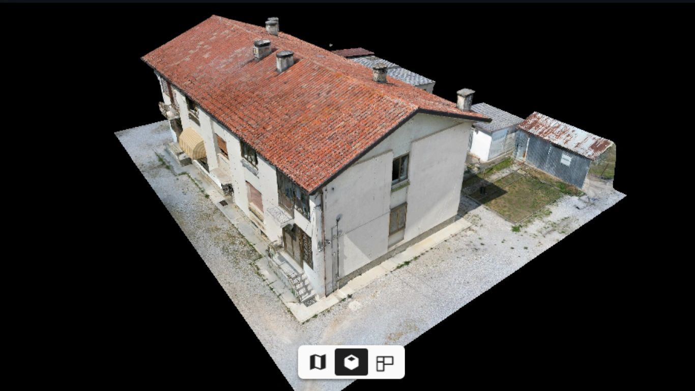 Esempio di modelo 3d generato con fotogrammetria aerea di una casa a Basiliano provincia di Udine