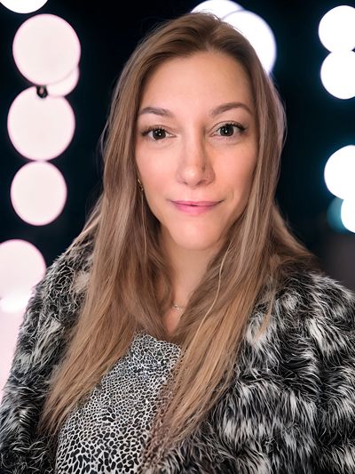 Nicole Tomasso Founder of NTO Global. A digital revenue growth advisory firm. 