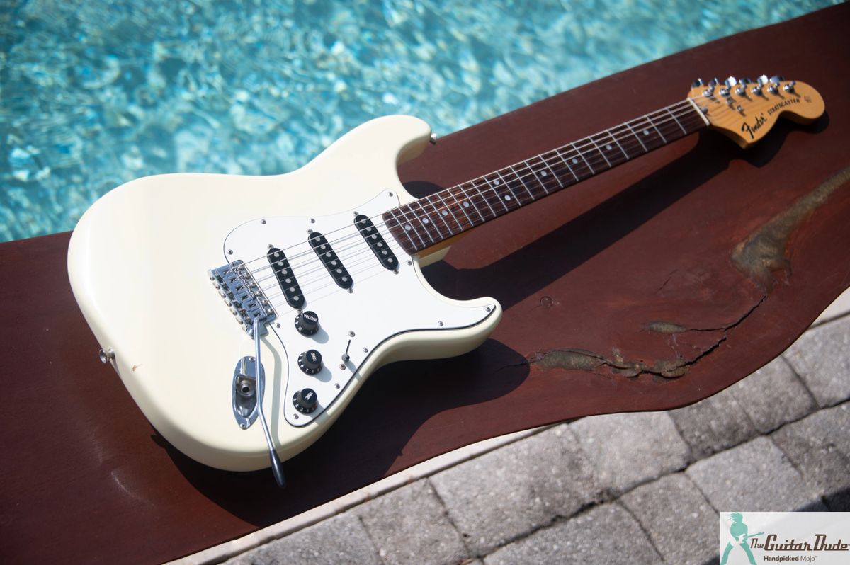 1993 Fender ST72-70 '72 Stratocaster Re-Issue - Olympic White -w Vintage  Hard Case - Made in Japan -Blackmore Vibe