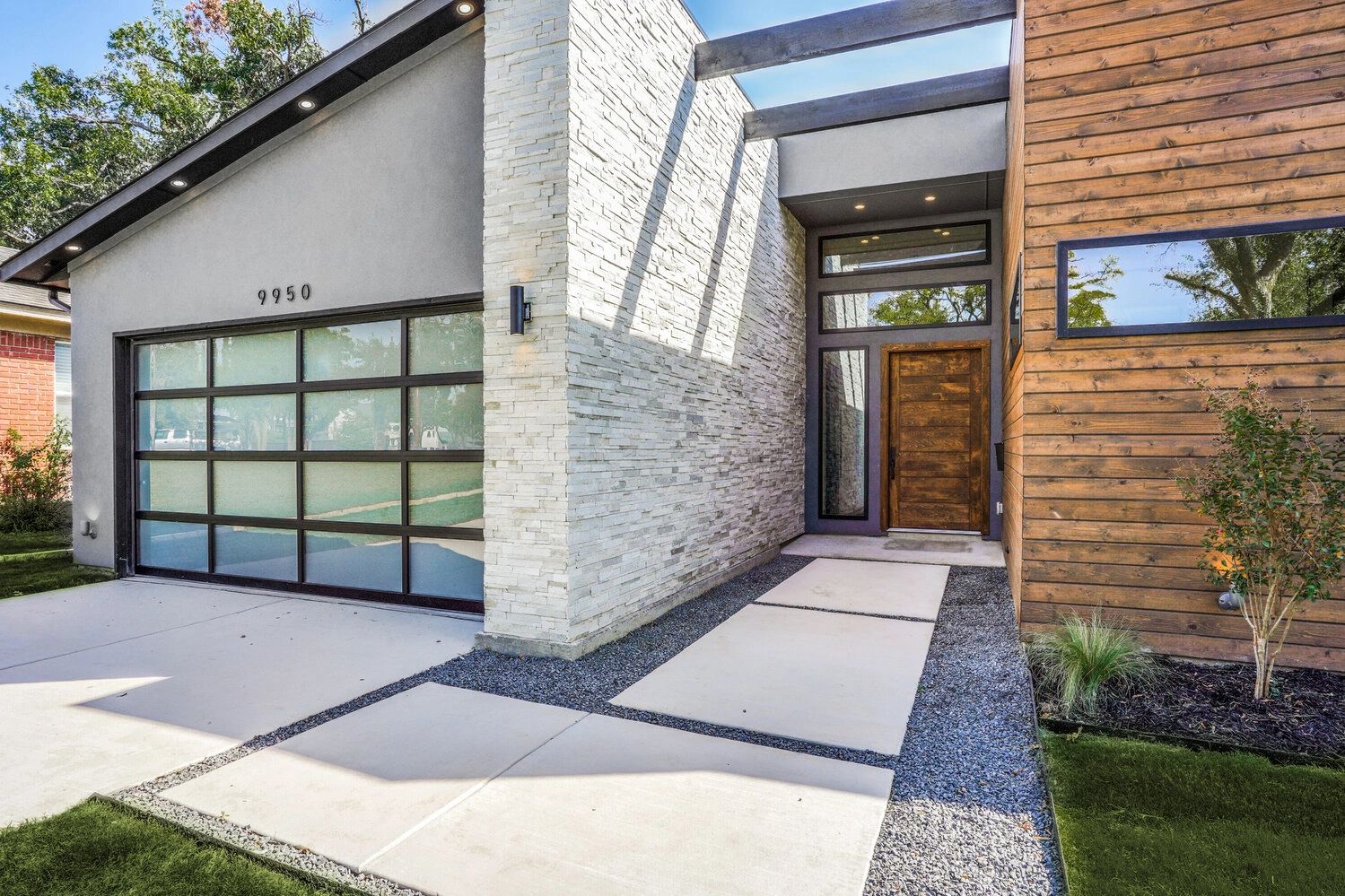 White Splitface Stacklede natural stone panel by Melissa and Ross