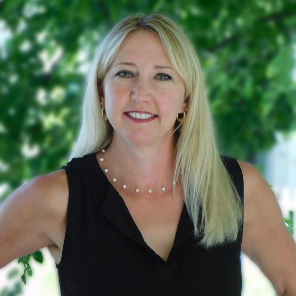 Stacy Hurney, The List Realty