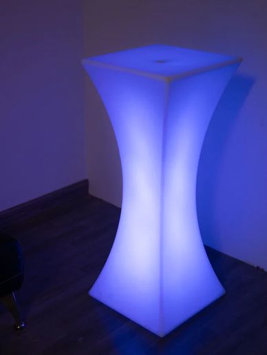 LED cocktail tables
Perfect to showcase that special item