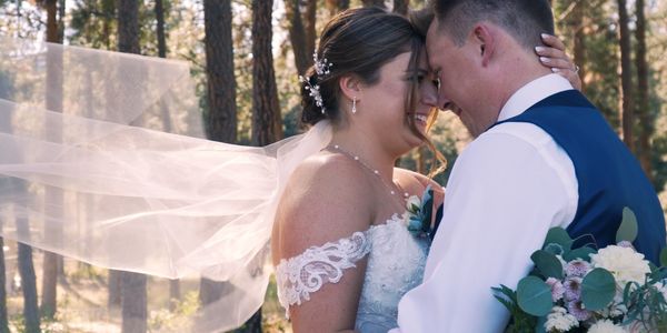 Kelowna Wedding Videographer
Okanagan Wedding Videographer
Best Wedding Videographer
Videographer