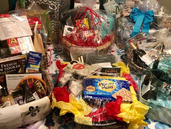 Carnaval Francais Raffle baskets