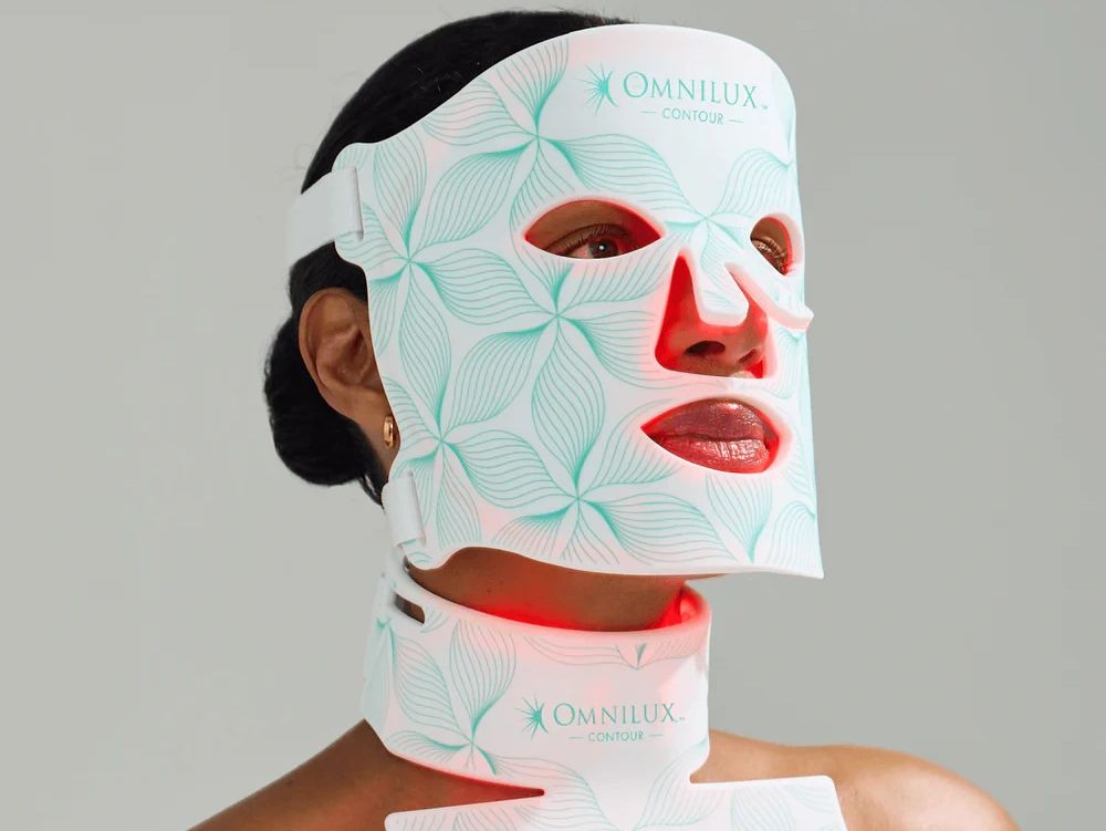 Omnilux contour light therapy mask