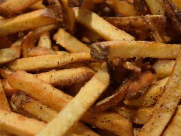 Image of fresh cut fries made by the goat at the USSQ photography by Nolan Smith on 3/10/23