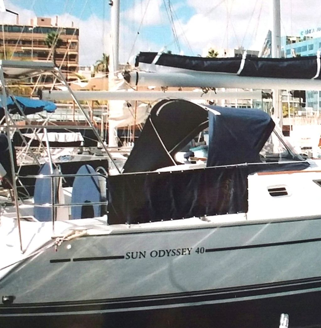 Last Tango on her berth in Gran Cararia where she was berthed in 2001
