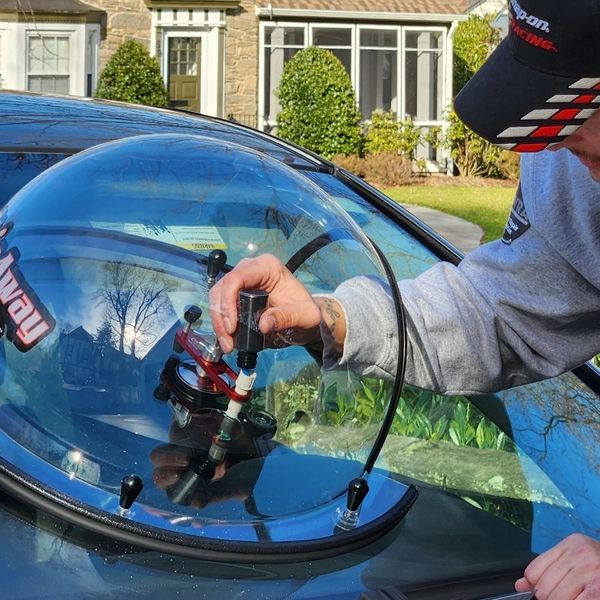 Fixing a windshield 