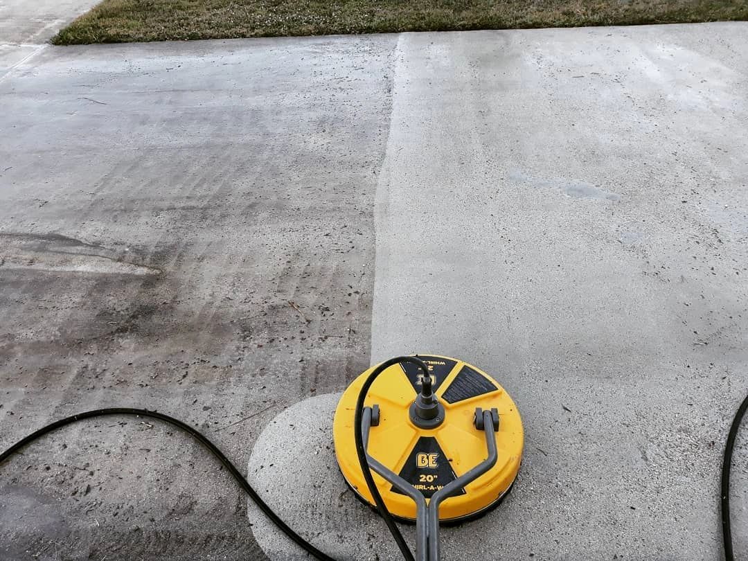 Driveway cleaning, concrete cleaning, pressure washing, gainesville, newberry, haile plantation