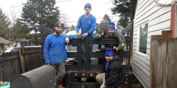 Portland Hauling Service friendly residential junk hauling cleanout and rubbish disposal team