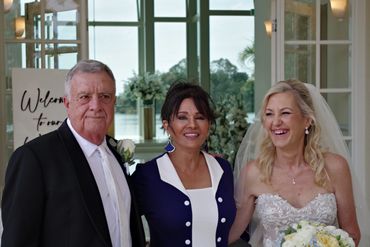 Mandi and Mark married at the Sanctuary Cove Chapel