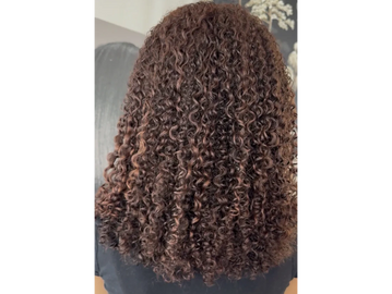 Curly haircut by curly hair stylist in Long Beach