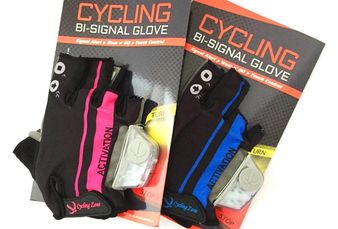 BISIGNAL Gloves. Pink. Blue gloves. Gives turn signal. Brake signal. Light. Visible. Bicycle gloves.