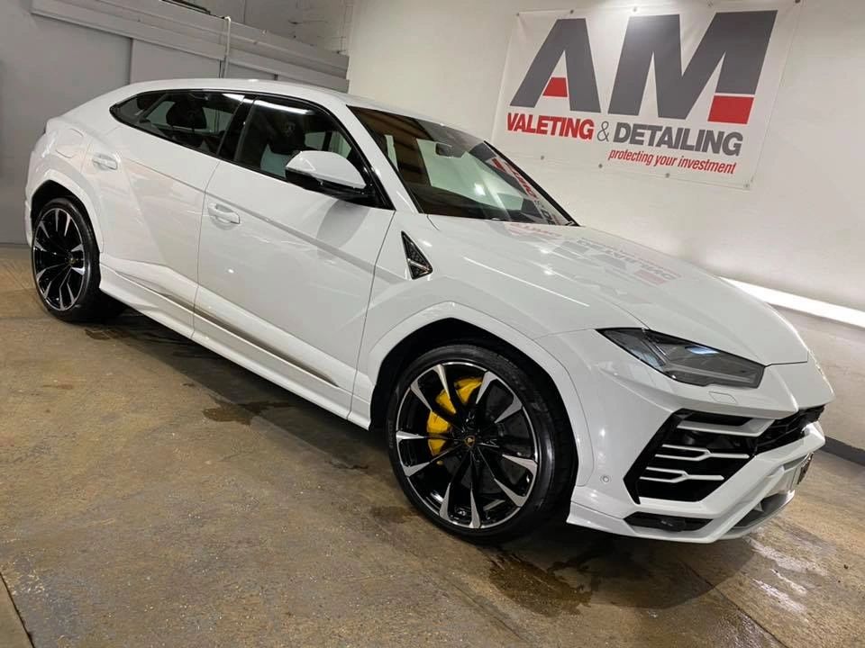 Lamborghini Urus detailing