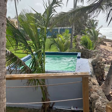 Oceanfront Jacuzzi!