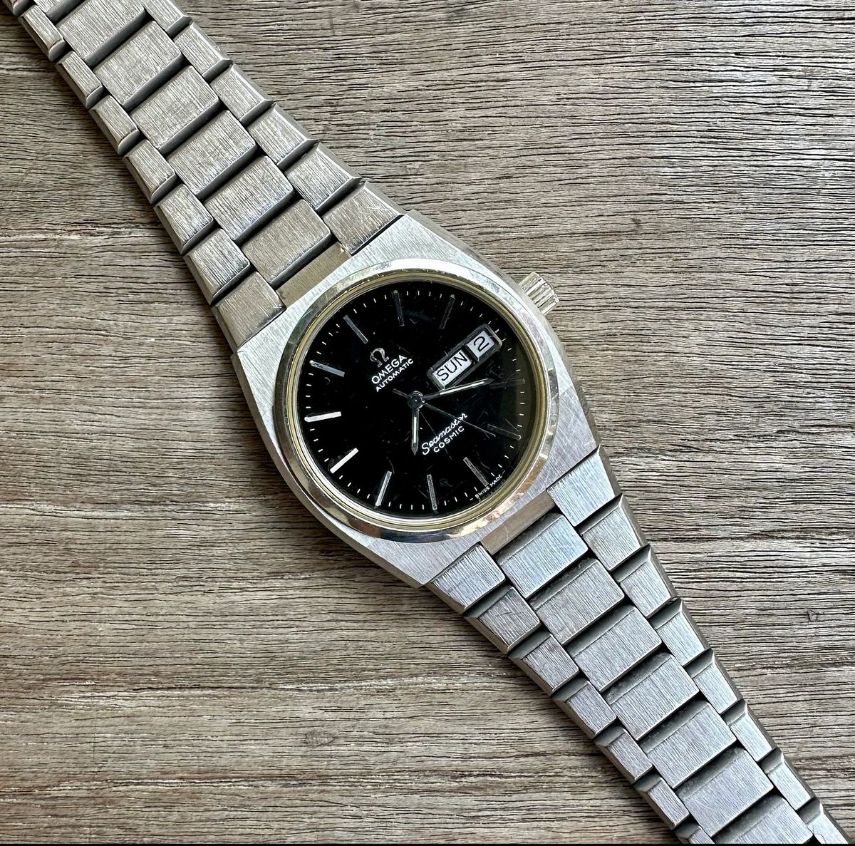 sharp-condition-box-set-1970s-vintage-omega-seamaster-cosmic-day-date