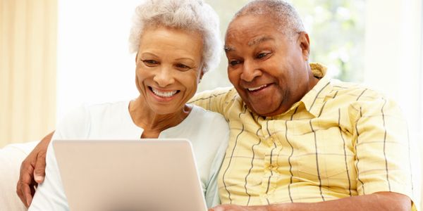 Older adults using computer 