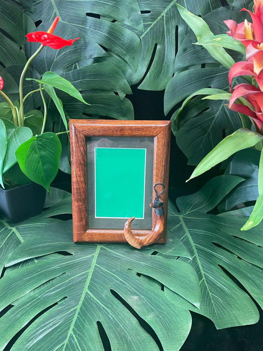 5x7 koa picture frame with hook