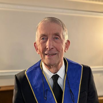 Precepter
Dennis Shaw
Masonry Baildon, Freemasonry in Bradford, West Yorkshire