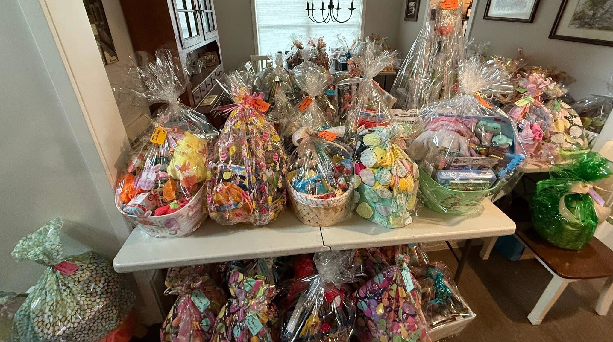 spring Hop(e) Baskets