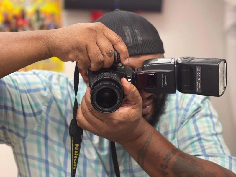 Kendesi Mohammed is a journalist, interviewer, commentator, author, artist, and activist.