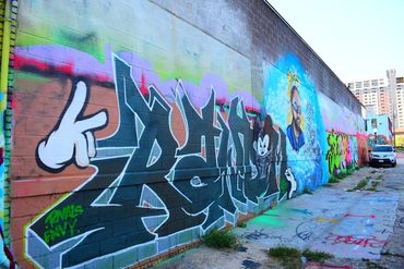 GRAFFITI ALLEY IN BALTIMORE, MARYLAND. MEDIA COVERAGE BY KENDESIMOHAMMED.COM  #kendesitv #Kendesiblo