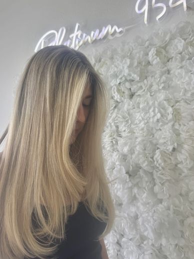 Fort Lauderdale blonde partial highlight with face framing brightness