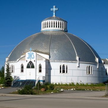 igloo church town tour