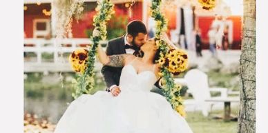 
Rayshell Ranch, LLC
Barn Weddings, Events & Horse Camp 