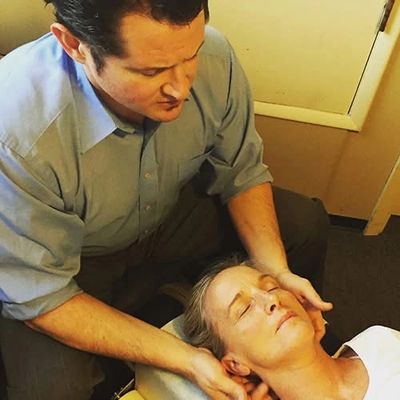 Sebastopol Chiropractor massage Alignment low back pain neck pain headache natural drug free art