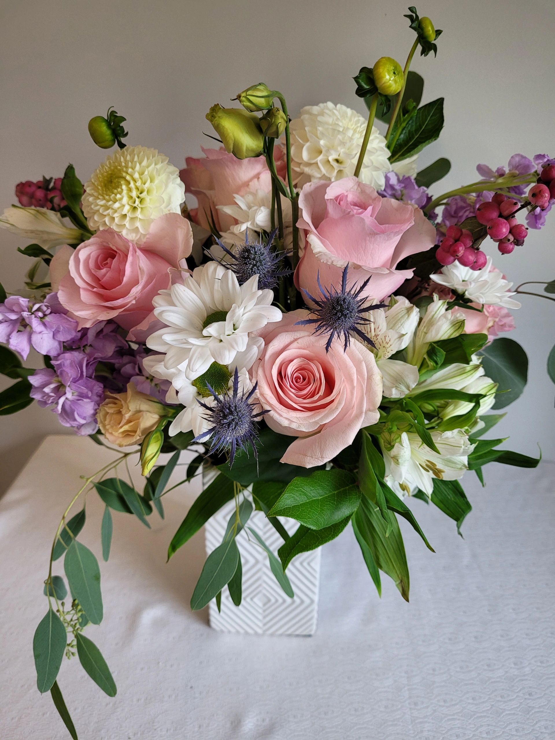 Surrey Florist | Order Flowers Online | Same Day Flower Delivery