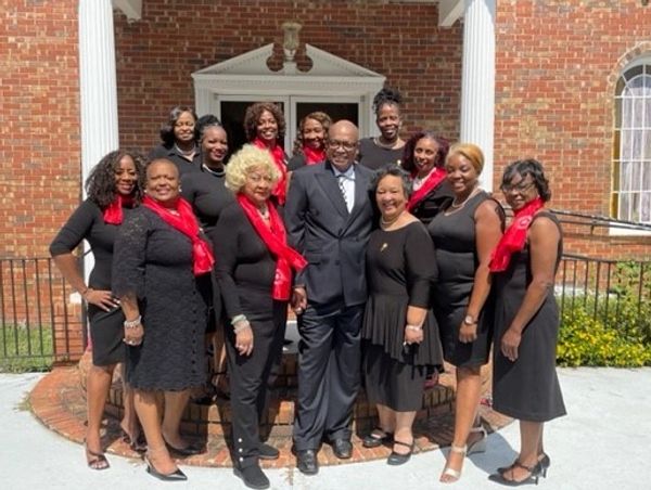 Members of the Newnan, Ga. Chapter of the Continental Society, on annual Continental Sunday