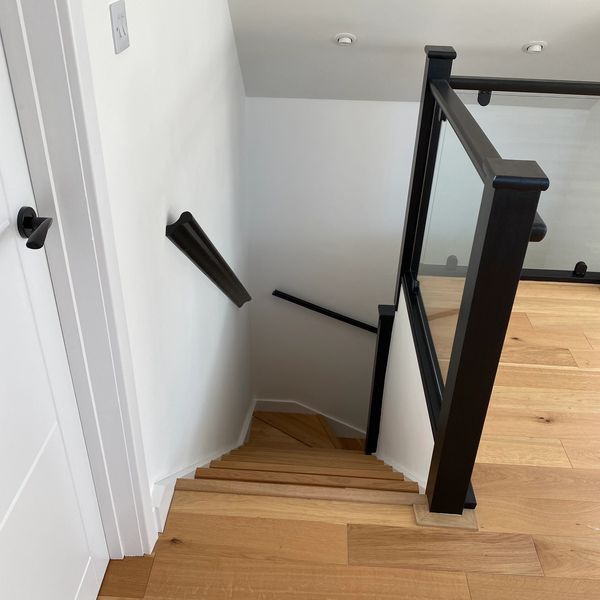Crittel style staircase renovation with glass in Welwyn Garden City.