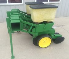 2 row planter john deere 7100