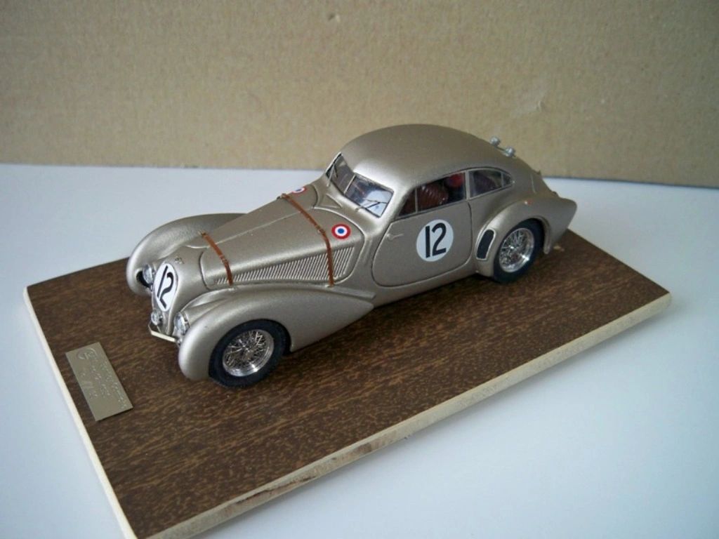 Miniature GCAM 1/43 - Bentley Corniche #12 - 24H Du Mans 1950 - Édition Limitée 12/30 - Suisse