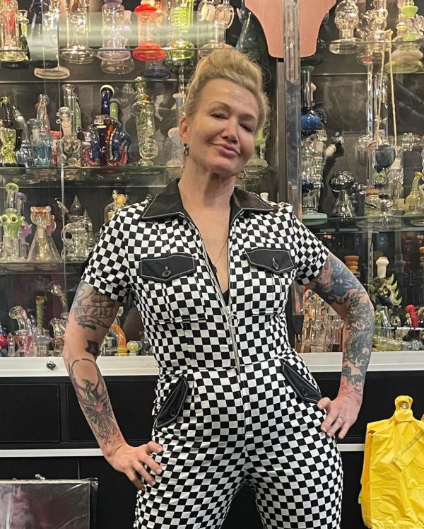 Womens Apparel at Sunshine Headquarters Too