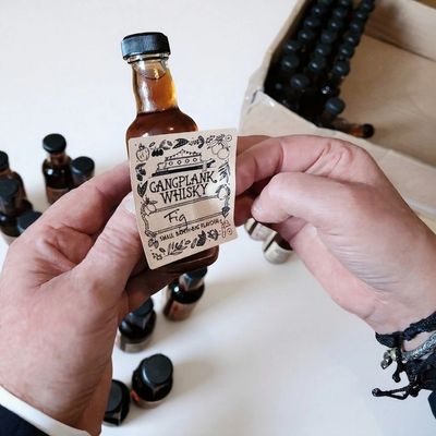 the 'GANGPLANK WHISKY' text can be changed to your name, for a personalised product