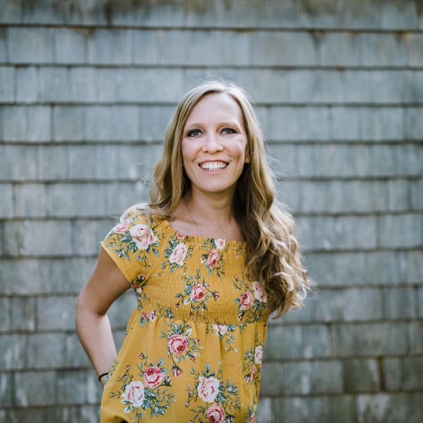 Hana Thurston - Custom Cake Artist in Maine