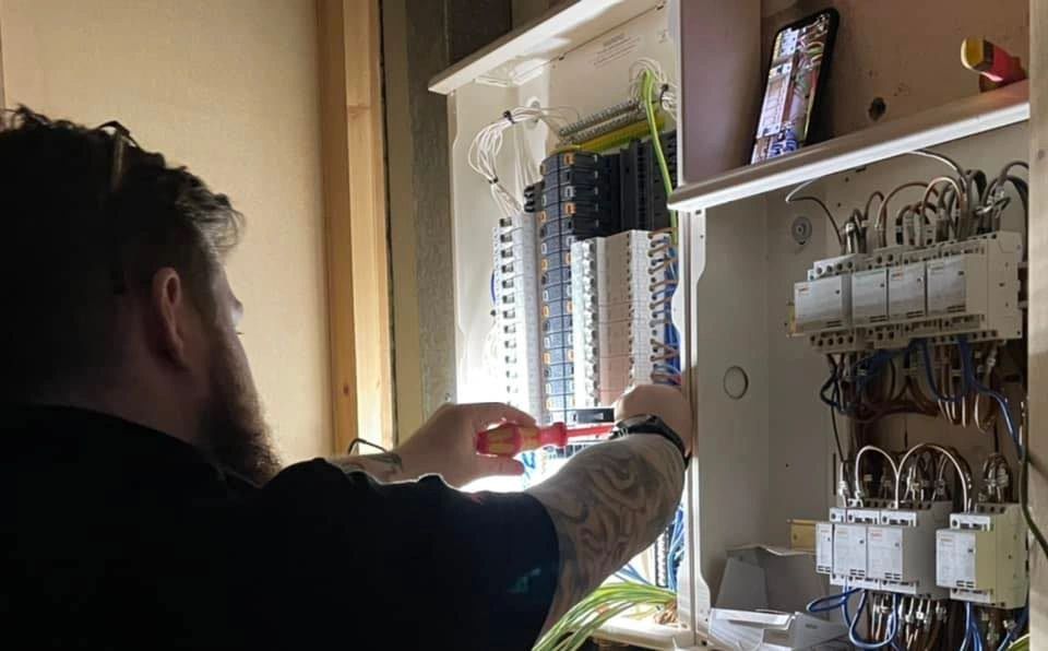 RBEC Electrical Testing, Commercial EICR, Rewire