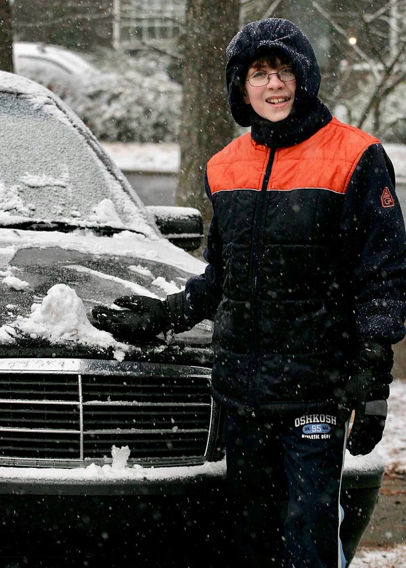 Josh Mercedes in the Snow