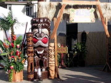 Luau Props Tikis Luau Decorations