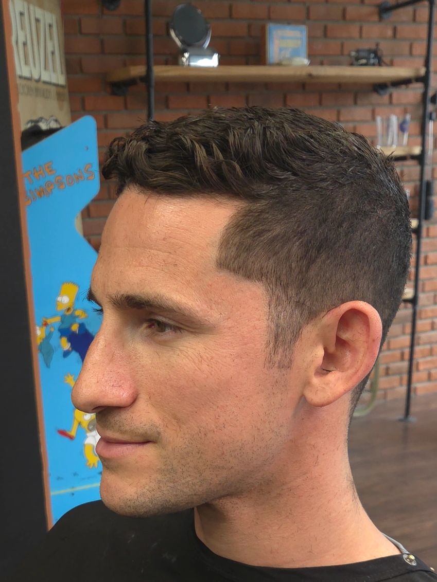 Precision men's haircut and style in Fort Lauderdale and Wilton Manors.